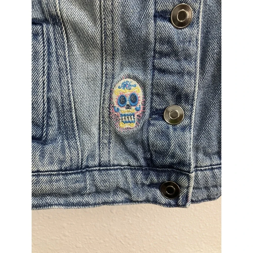 Disney Marvel America Chavez Denim Jacket Doctor Strange Youth Size‎ Small